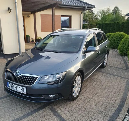 opolskie Skoda Superb cena 49500 przebieg: 248000, rok produkcji 2014 z Brzeg